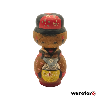 Petite Kokeshi créative rouge