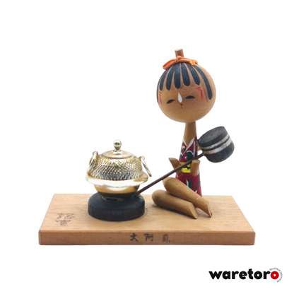 Kokeshi à la bouilloire du mont Aso (Kumamoto)